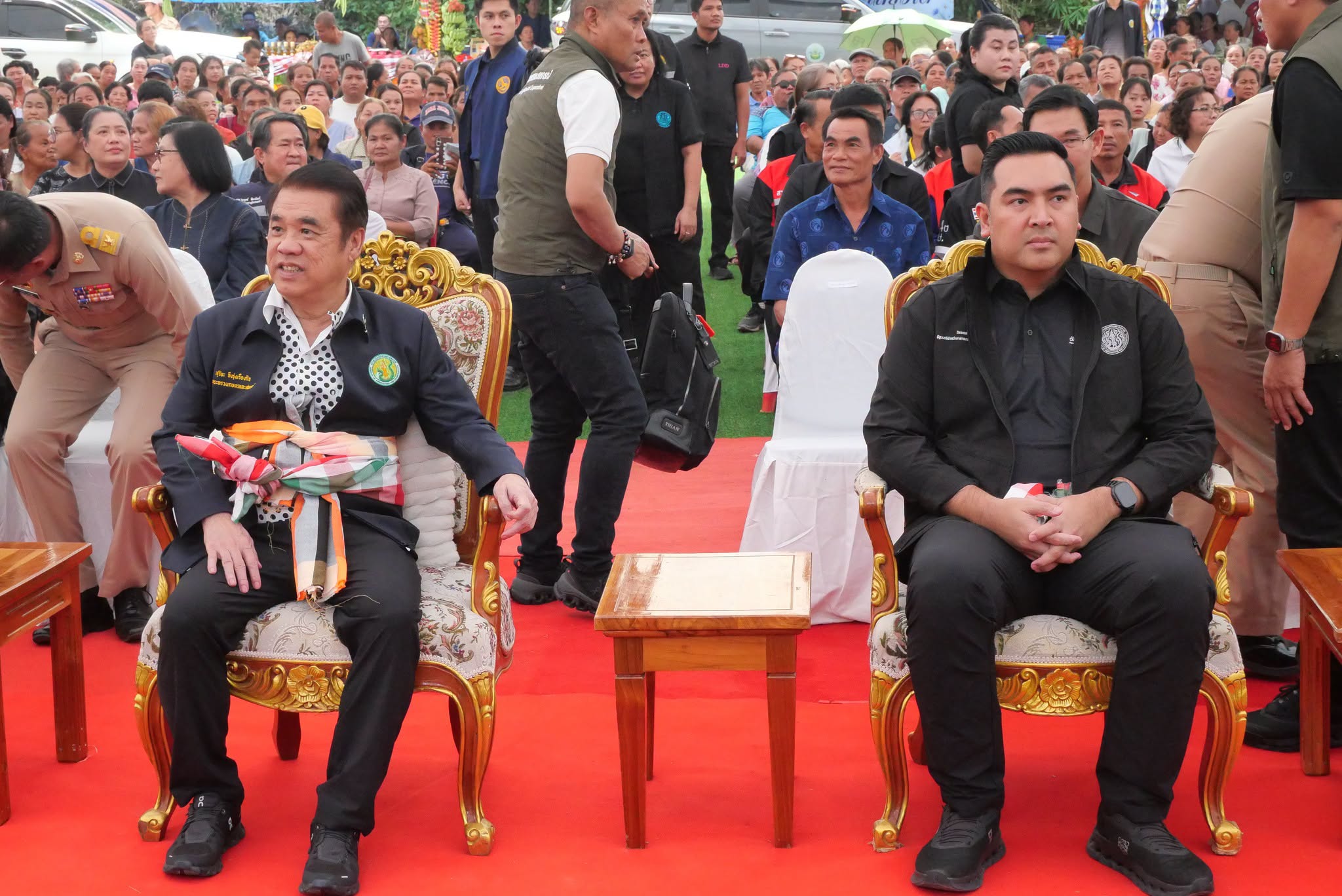 title - รมว.กษ. นำทีมลงพื้นที่ตรวจราชการ พร้อมมอบโฉนดเพื่อการเกษตร ส.ป.ก.เลย กว่า 6 พันไร่